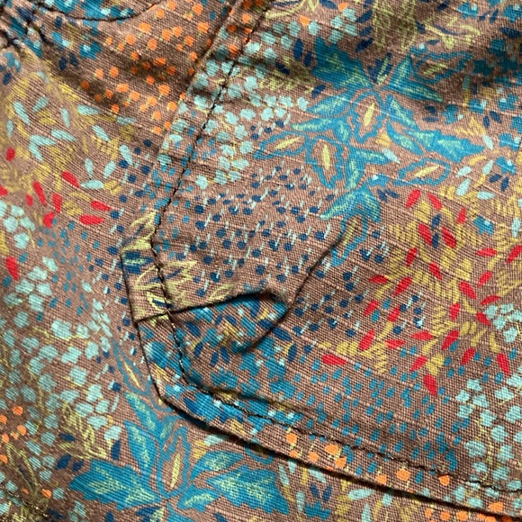 Tea Collection Colorful Patterned Shorts - Picture 10 of 11